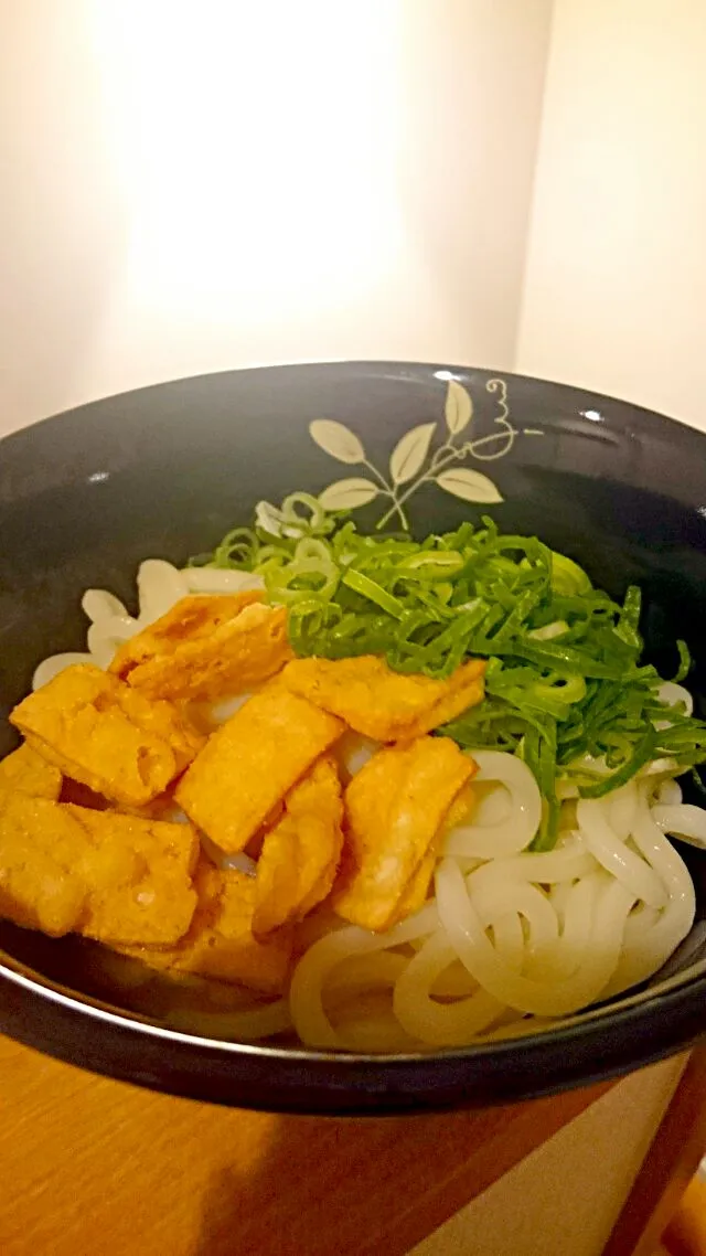 Snapdishの料理写真:あかん飯的な…いか天ぶっかけうどん|まーぶるさん