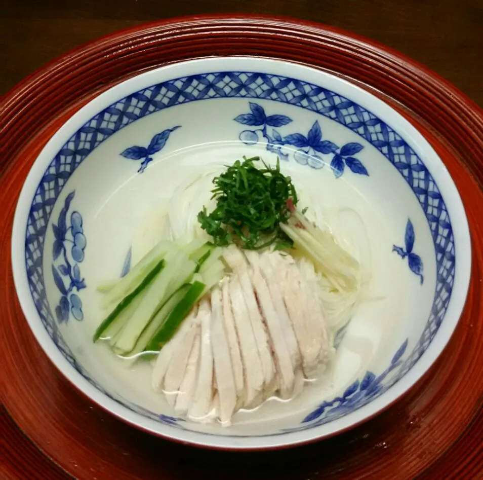 鶏だし冷やし素麺🐥|あらいぐまのしっぽさん