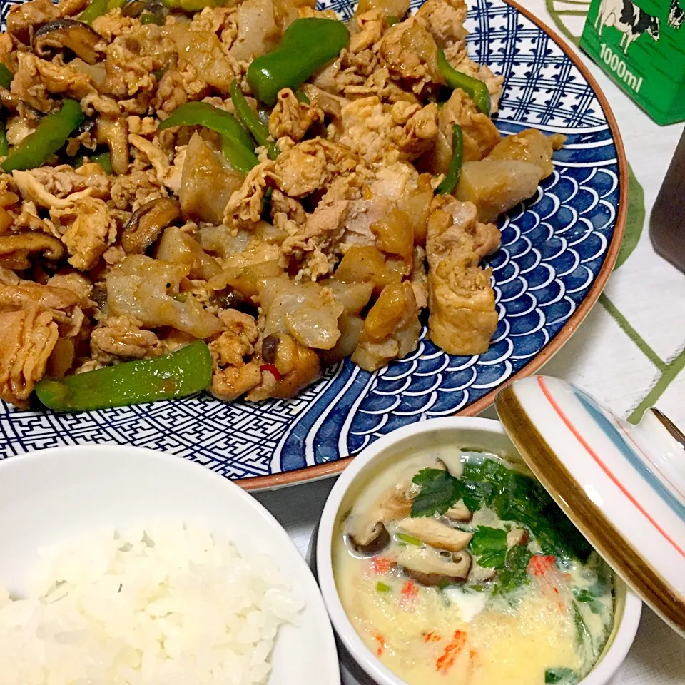 茶碗蒸し、豚肉とピーマンとちぎり蒟蒻の味噌にんにく炒め|よ～さん