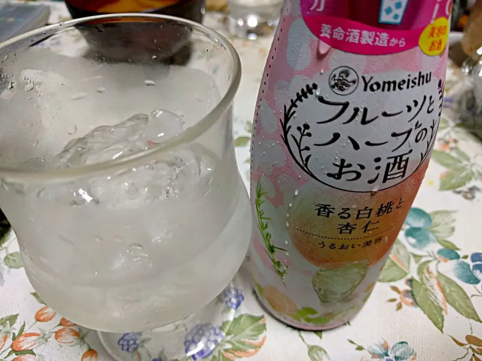 フルーツとハーブのお酒 香る白桃と杏仁 ロックで！
養命酒|sakumaさん