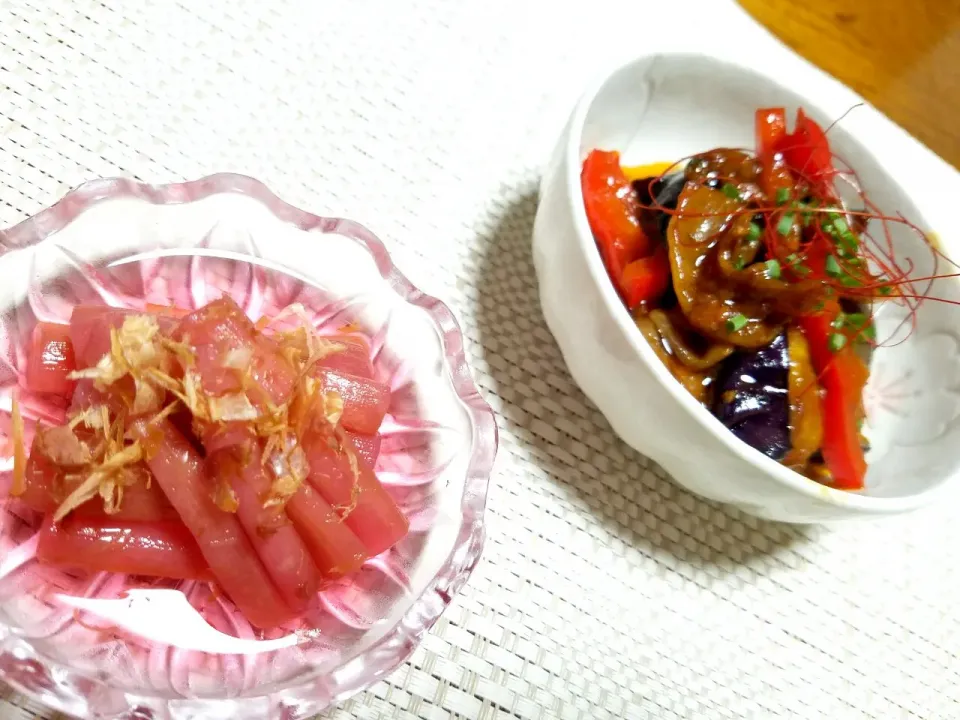 Snapdishの料理写真:ズイキ（芋がら）の甘酢漬けと茄子と豚バラの味噌炒め( 〃▽〃)|そらさん