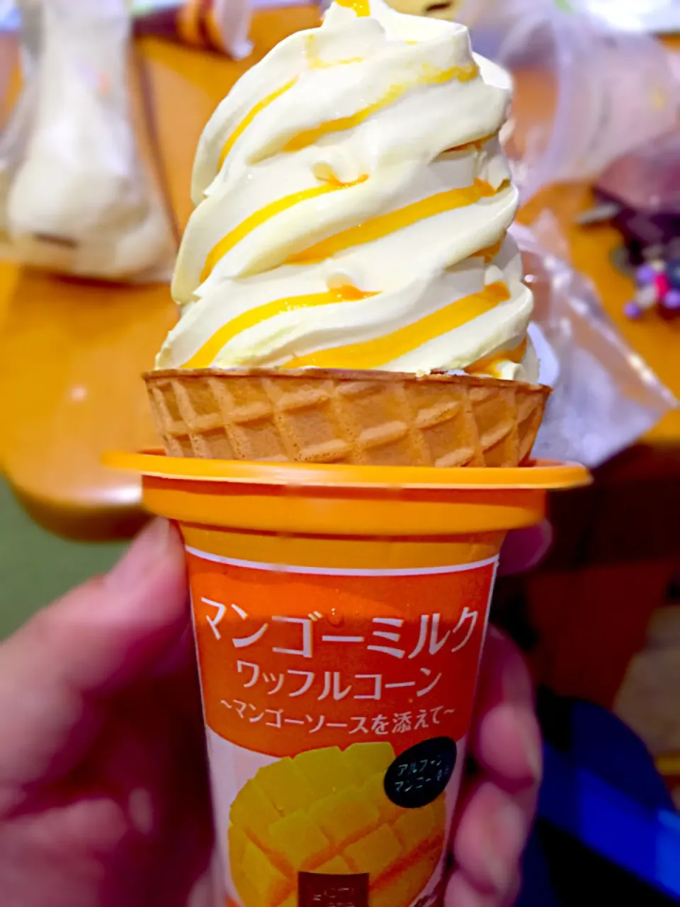 マンゴーミルク  ワッフルコーン🍦|ch＊K*∀o(^^*)♪さん