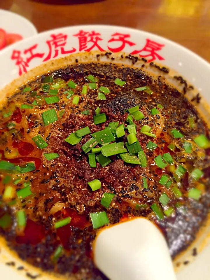 黒胡麻担々麺
辛い辛い辛い|ecoさん