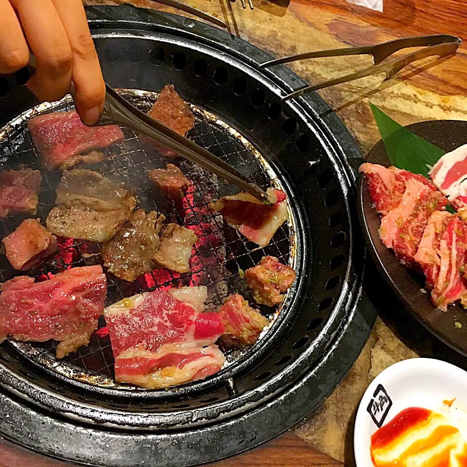 長男20歳、長女18歳の誕生日✨
家族で焼き肉屋さんでお祝い㊗️♪(*^^)o∀*∀o(^^*)♪🍻|ゆうみん（4人の母ちゃん）さん