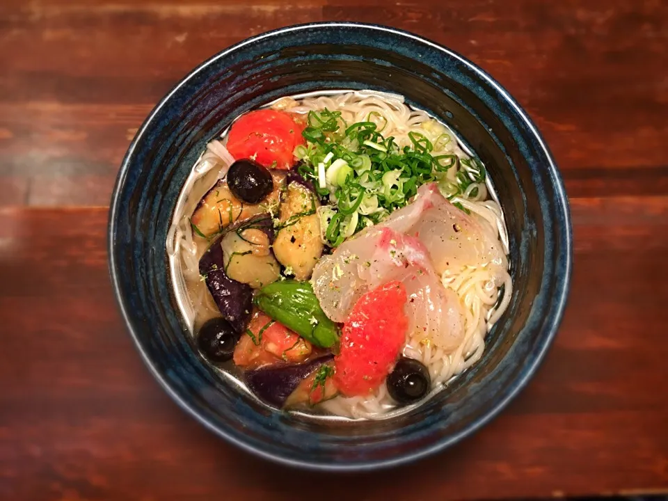 Snapdishの料理写真:真鯛と夏野菜のマリネそうめん1|半田手延べそうめんの店 阿波や壱兆さん