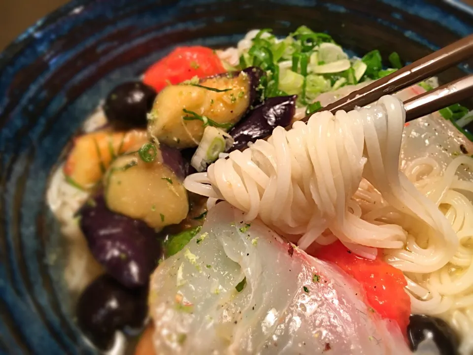 Snapdishの料理写真:真鯛と夏野菜のマリネそうめん7|半田手延べそうめんの店 阿波や壱兆さん