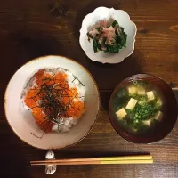 Snapdishの料理写真:いりこダシで🐟青海苔のお味噌汁|sGm3さん