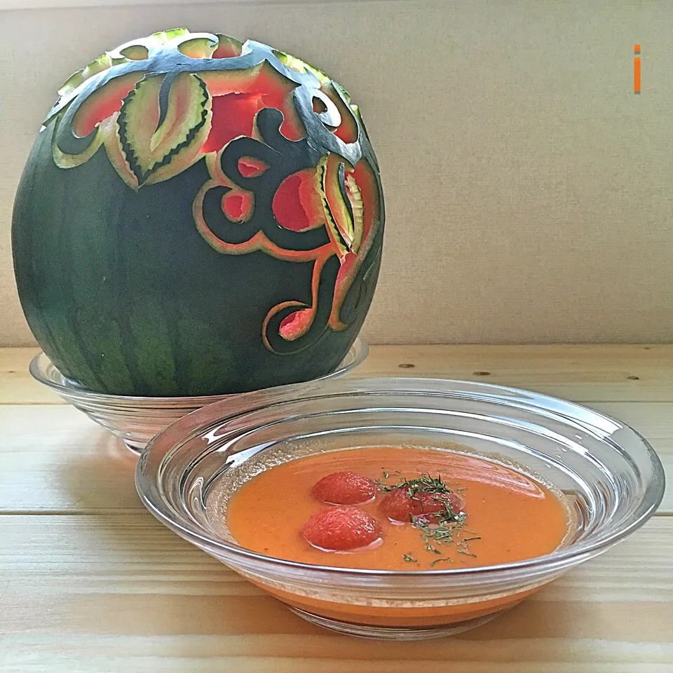 Snapdishの料理写真:まちまちこさんの料理 Chilled Watermelon and Yogurt Soup／ スイカとヨーグルトの冷製スープ|izoomさん