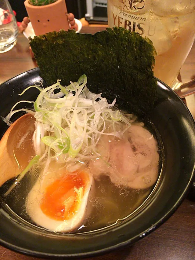 野毛飲み〆の鶏ラーメン|タカハシ ミカさん