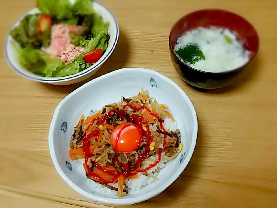 ☆korean bibimbap, crab kamaboko salad and seaweedsoup☆ビビンバ&カニかま野菜サラダ&わかめスープ　#Lunch  #balancediet # korean|nene_rozieさん