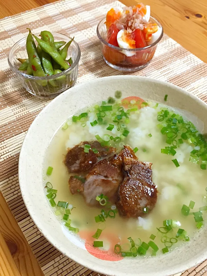 茹で豚スープごはん
トマトと半熟卵のサラダ
枝豆のピリ辛しょうゆ漬け|sayaさん