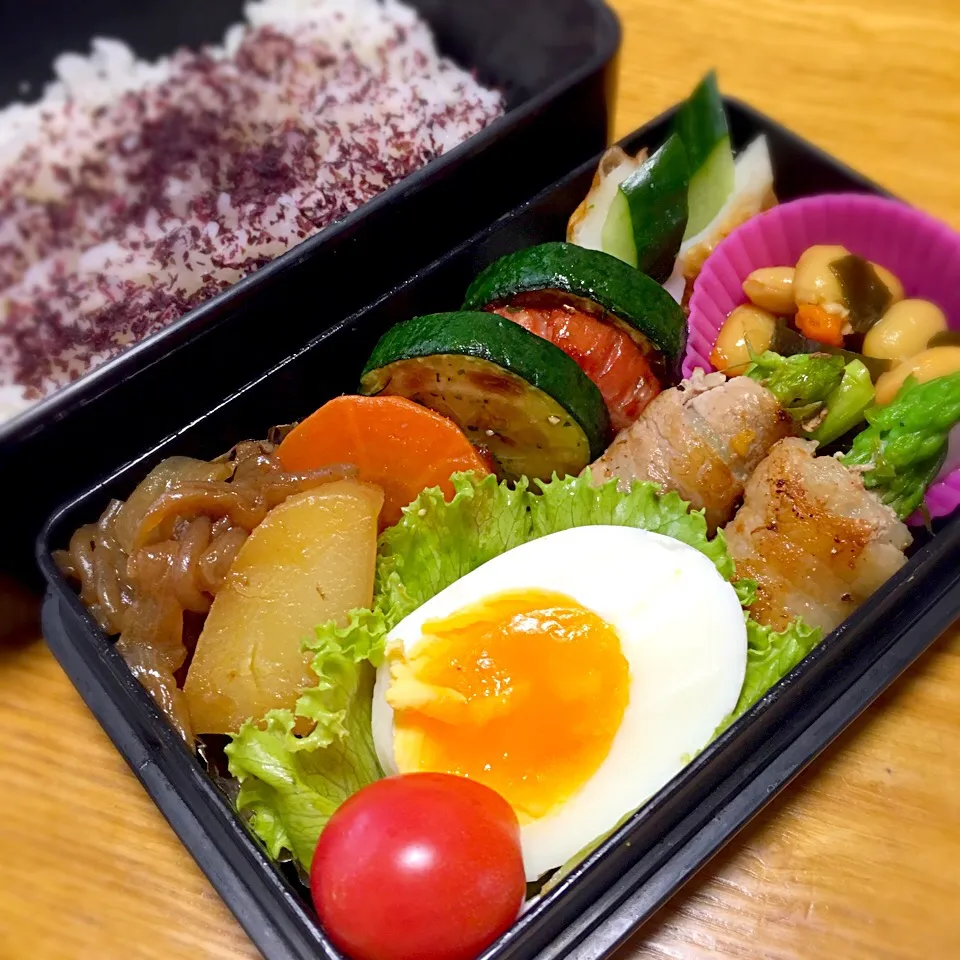 今日のお弁当！2016.7.26
パパ弁💕

これまた自家製ゆかりで食欲倍増！
今日も頑張りましょう👍👍👍|mayuさん