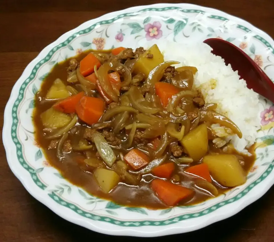 Snapdishの料理写真:夏のカレー🍛はサラサラが好き💕|あらいぐまのしっぽさん