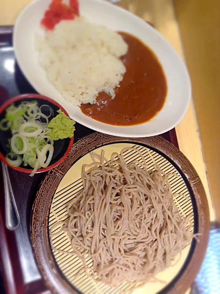 Today's lunch.そば新@御茶ノ水でミニカレーセット490円＋石臼挽きそばに変更70円|hoppycowさん