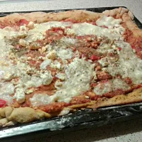 homemade pizza with chicken|Anna Medisopoulouさん