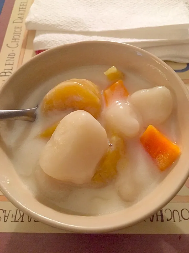 Ginataan bilo bilo (sweet riceballs, ripe plantains, & sweet potato cooked in coconut milk & jackfruits|🌺IAnneさん