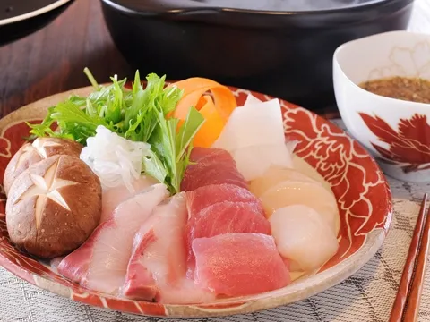 生しょうゆダレで食べる海鮮しゃぶしゃぶ鍋|ヤマサ醤油公式アカウントさん