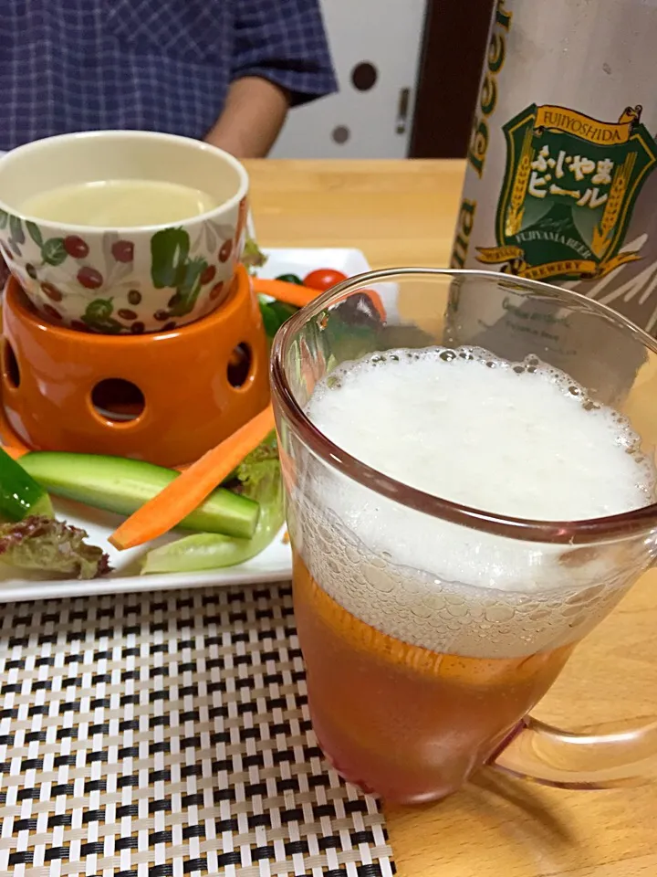 Snapdishの料理写真:ビールとバーニャカウダ|satoeさん