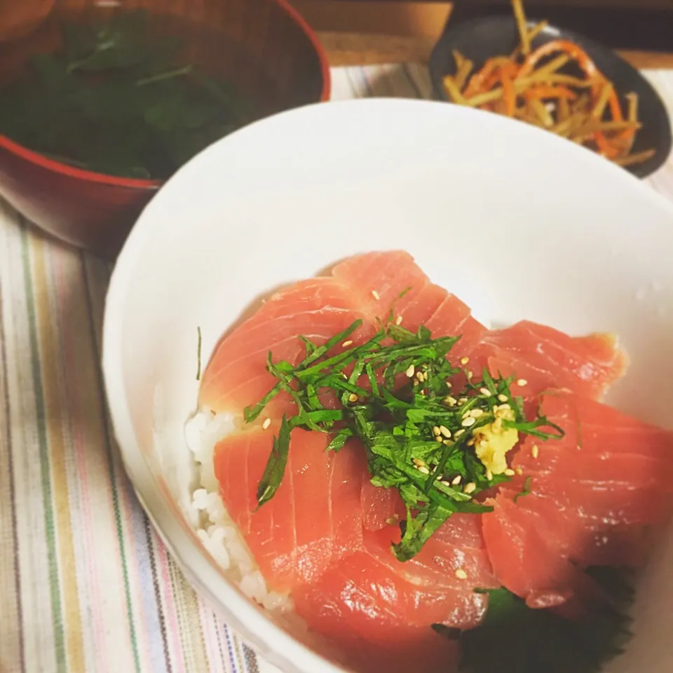 まぐろ丼定食|ありすさん