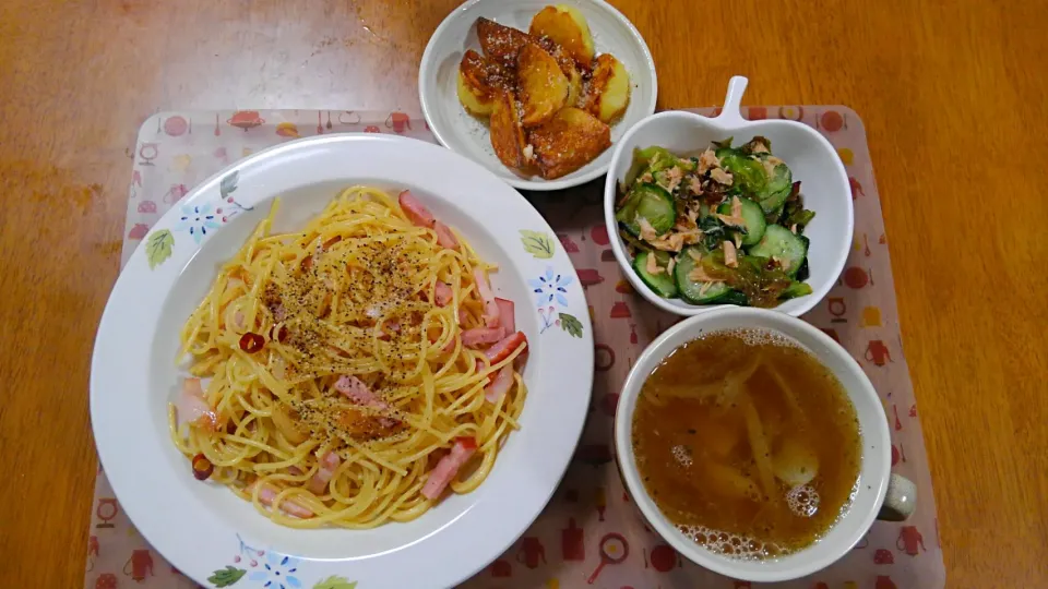 7月２１日　ペペロンチーノ　きゅうりとツナのサラダ　フライドポテト風じゃがいも　玉ねぎスープ|いもこ。さん