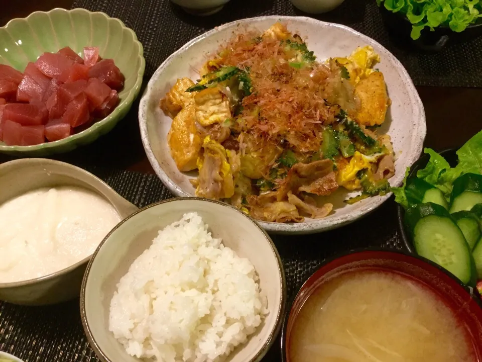 夏を乗り切る晩御飯
ゴーヤチャンプル
鮪の山かけ|Jun  Sakamotoさん