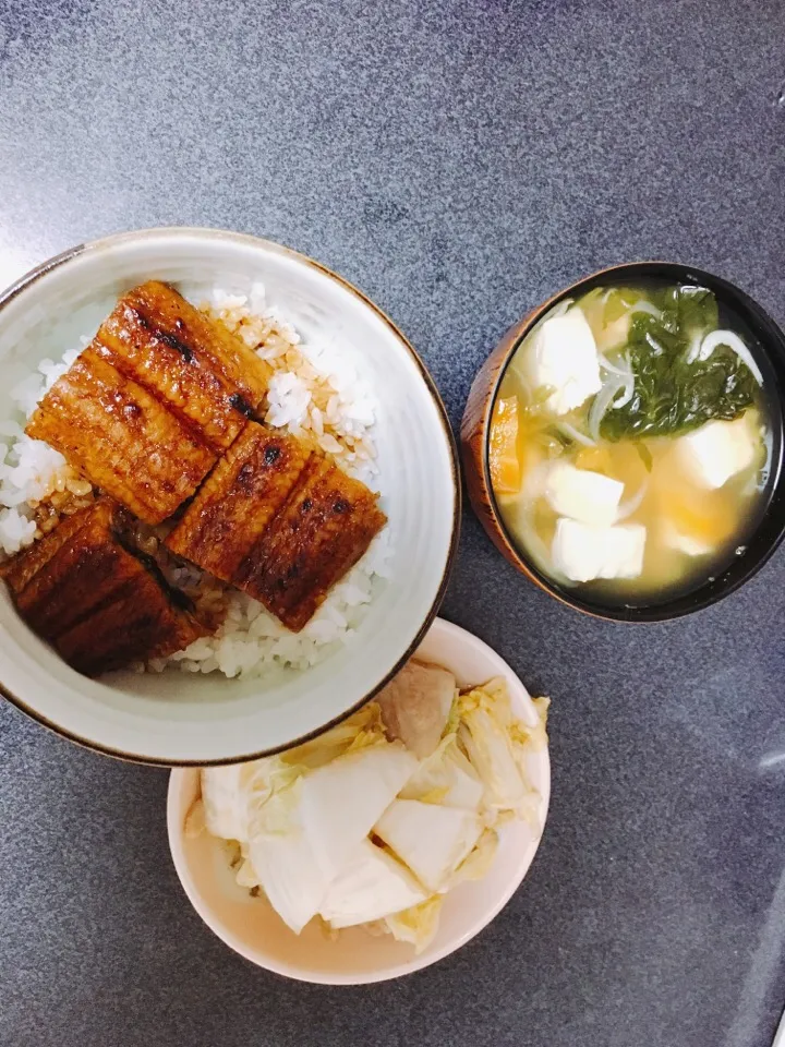 Snapdishの料理写真:うな丼|ミキティさん