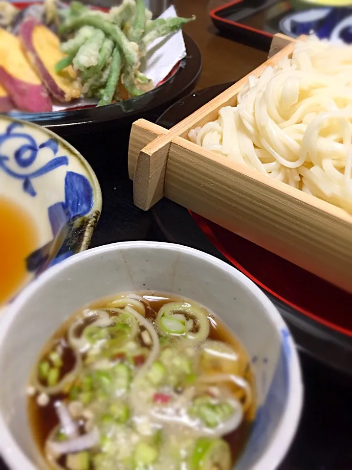 やくみにオクラ！ぶっかけ夏野菜うどん！美味しい〜‼️|Ryomaさん