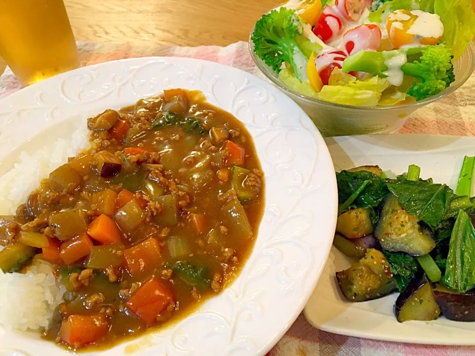 ＊夏野菜のキーマカレー♡
＊茄子と小松菜のハーブソルト炒め
＊シーザーサラダ|モケモケさん