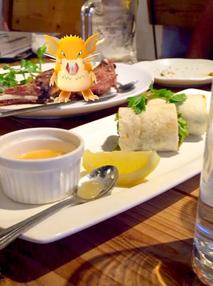 Snapdishの料理写真:Saat makan malam pun berburu pokemon ttp jalan :)|reviliaさん