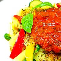 ビタミンカラーの夏野菜パスタ トマトラグーがけ