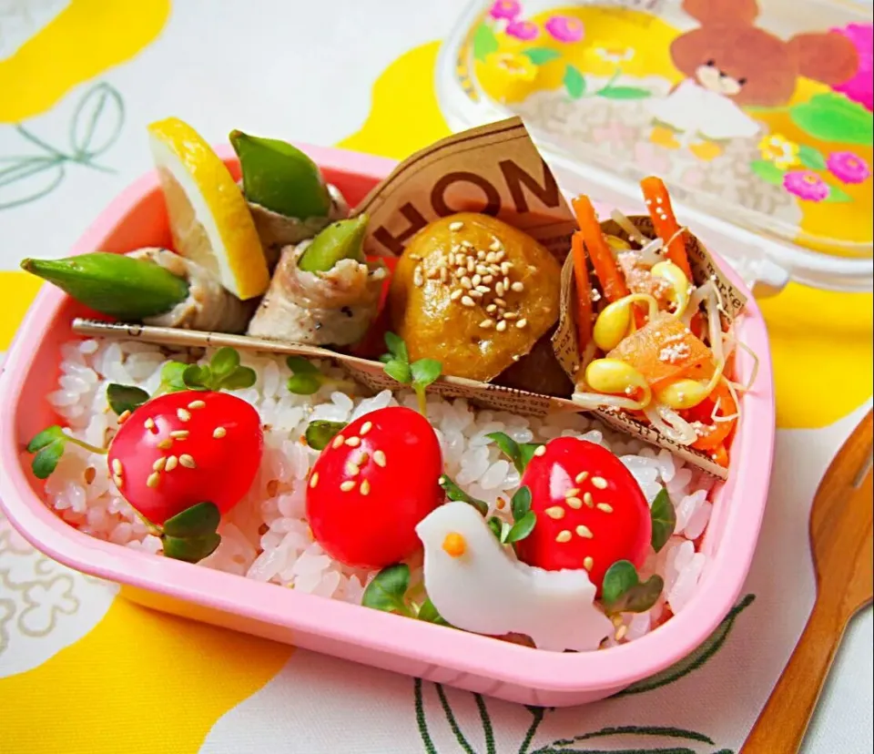 お弁当🐤

⭐肉巻きえんどうの塩レモンソテー
⭐じゃがいもの甘辛揚げ
⭐豆もやしとにんじんのたらこ和え|mika78さん