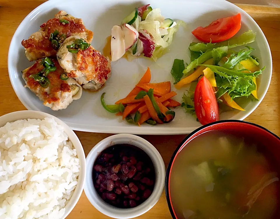 晩ご飯🌟ナスの豚肉巻き、小豆昆布、ピーマン人参のカレーきんぴら、蛸のマリネ|かわちさん