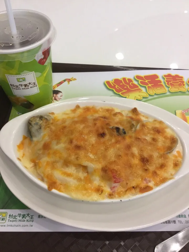 Snapdishの料理写真:焗烤海鮮飯套餐$135|Ginaさん