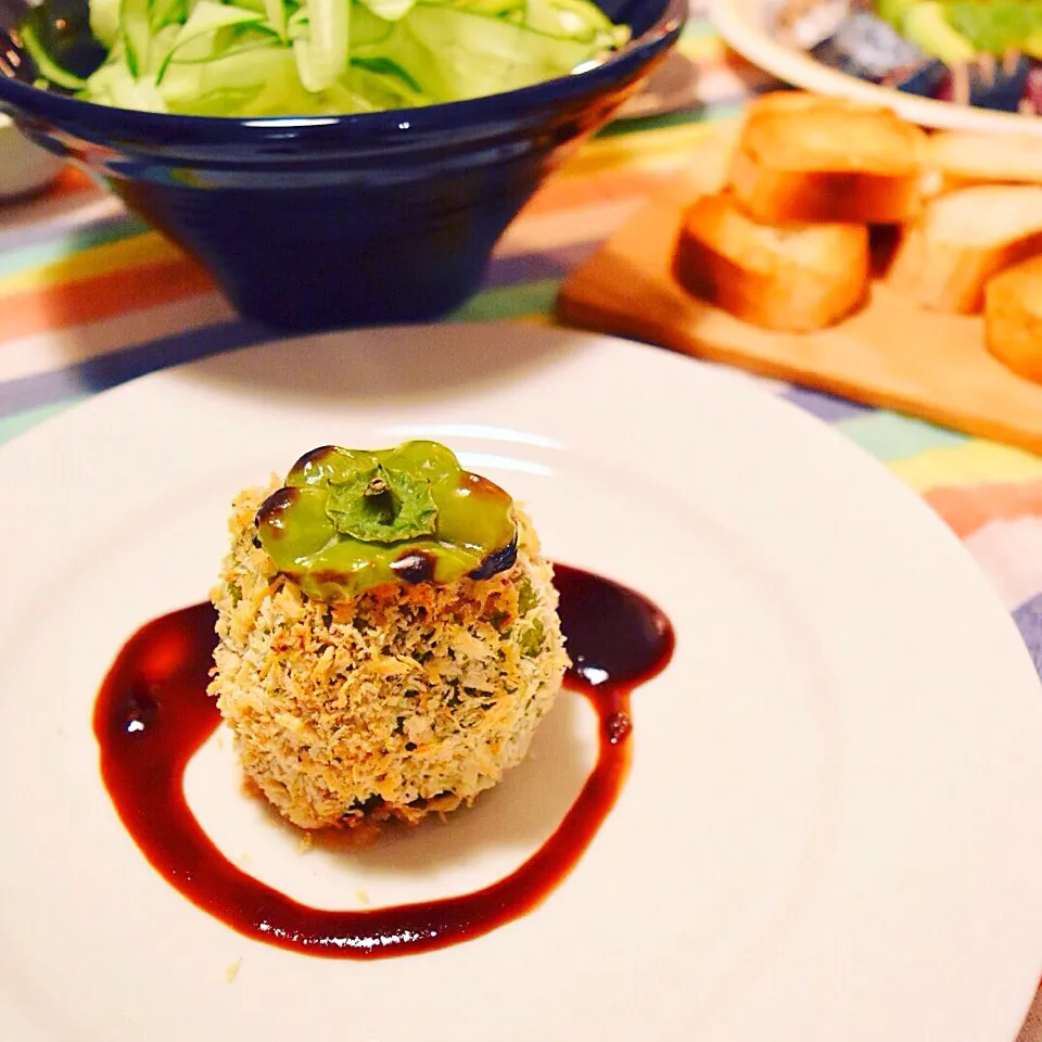 Snapdishの料理写真:肉詰めピーマンのオーブン焼き☆蓋つき～♪|ふじたかなさん