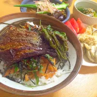 Snapdishの料理写真:鰻丼もどきの茄子丼|kakanekoさん