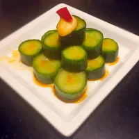 Snapdishの料理写真:Cucumber Salad 😍😍|Ela Zutshiさん