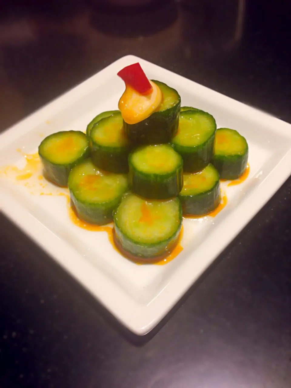 Snapdishの料理写真:Cucumber Salad 😍😍|Ela Zutshiさん