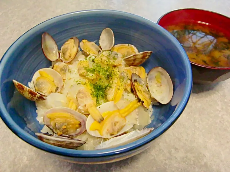 Snapdishの料理写真:アサリバター丼|takeさん