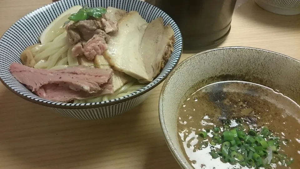 Snapdishの料理写真:ラム豚骨つけ麺(肉増し)|サイファさん