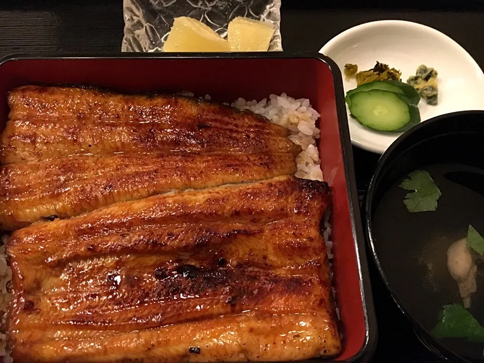 Snapdishの料理写真:うな重（上）好吃的鰻魚飯  Unajuu（an eel on the top of the rice）|ゆうじ.さん