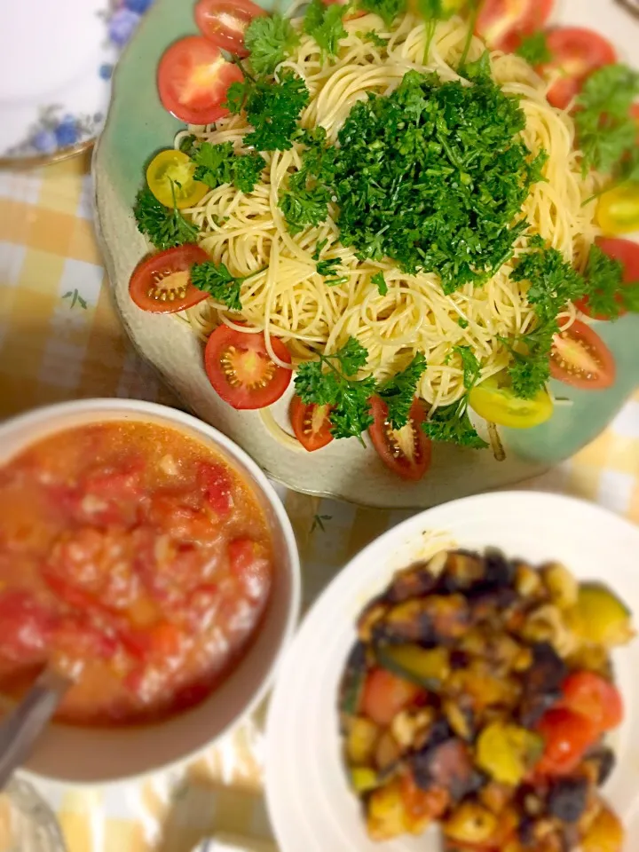 トマトの冷製パスタと夏野菜アヒージョ|かびごんさん