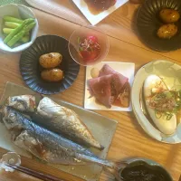 Snapdishの料理写真:常備菜を作り過ぎた日曜日の和定食😊|Akaneさん