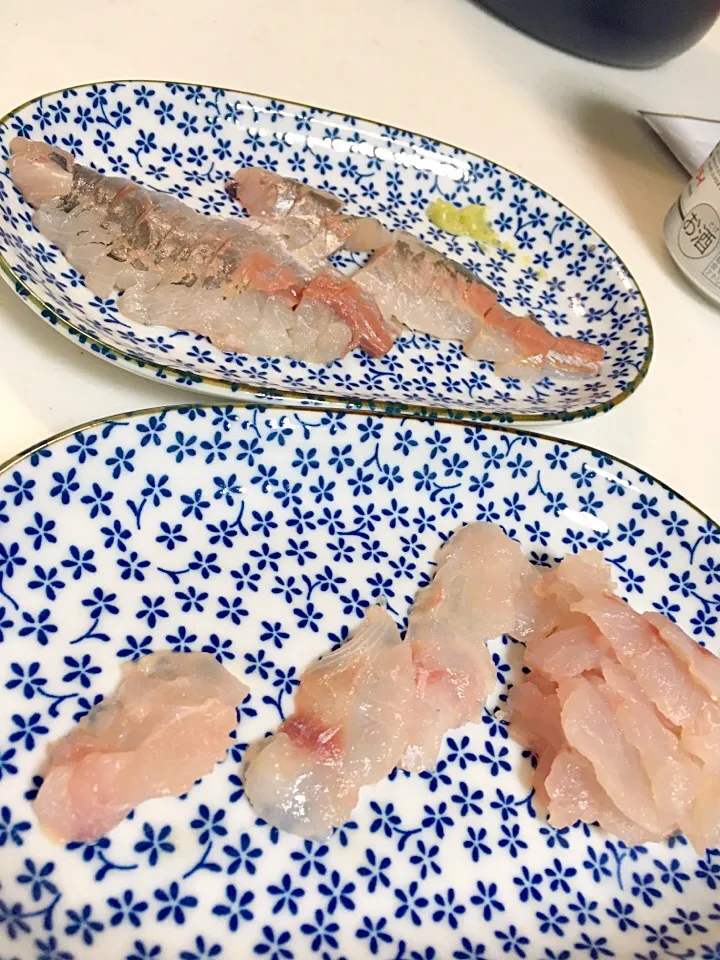 Snapdishの料理写真:真鯵と連子鯛の刺身♪息子作|izuminさん