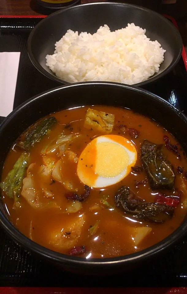 Snapdishの料理写真:ローストチキンスープカレー|るみおんさん