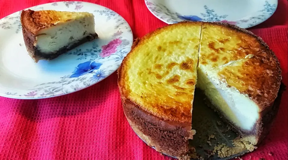 selfmade creamy American Cheescake with chocolate bottom|Najeskaさん