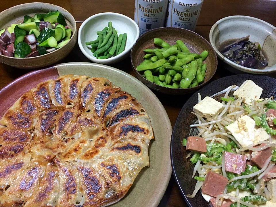 Snapdishの料理写真:2016.7.31 餃子パーティー🍻🍻🍻|ゆみずさん