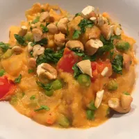 Potatoes in a Red Curry Sauce 
Vegetarian Slow Cooker cookbook|Kristin Glaeserさん