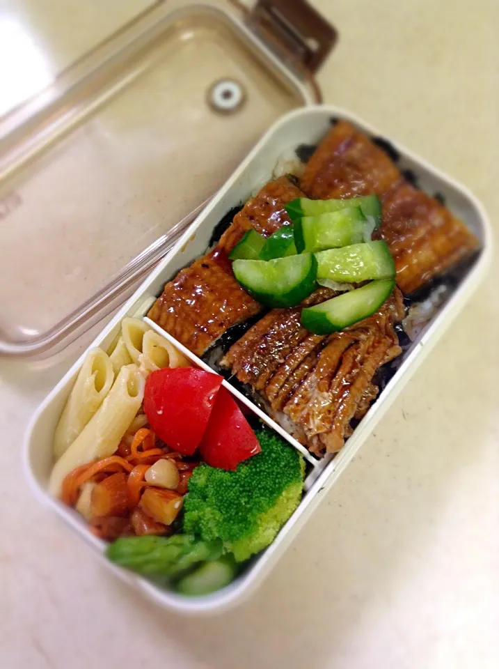 Today's lunch box. 鹿児島産鰻弁当♪（＾∇＾）|hoppycowさん