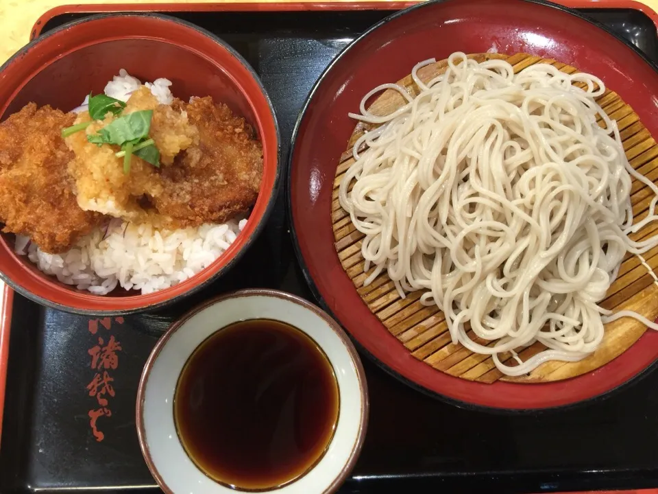 ヒレカツ丼と盛り蕎麦セット|popzappaさん