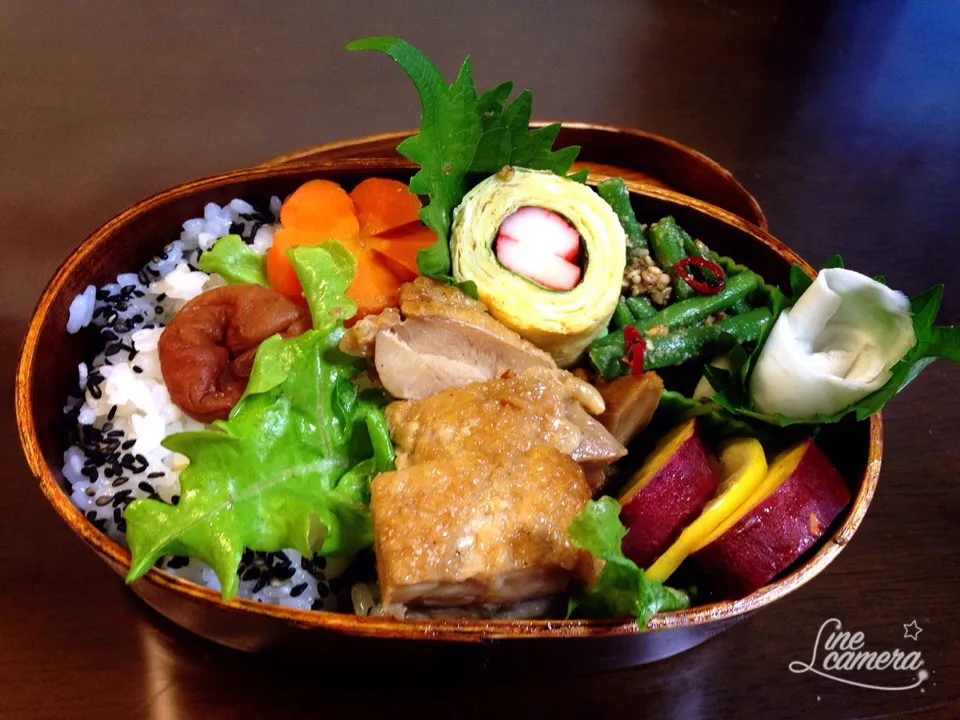 桜央里さんの料理 調味料三つで簡単美味しい🎶ジューシーチキンのさっぱり煮🐔 今日のお弁当🍱サツマイモのはちみつレモン煮 、いんげんの胡麻和え^_^|とんちんさん